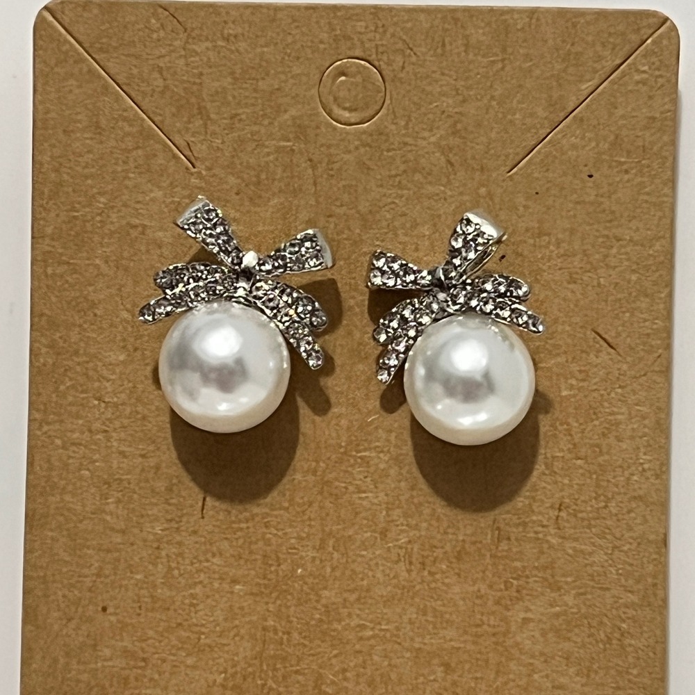 Silver Bow Faux Pearl Stud Earrings Crystal Rhinestone Bridal‎ Wedding Coquette - Picture 5 of 6